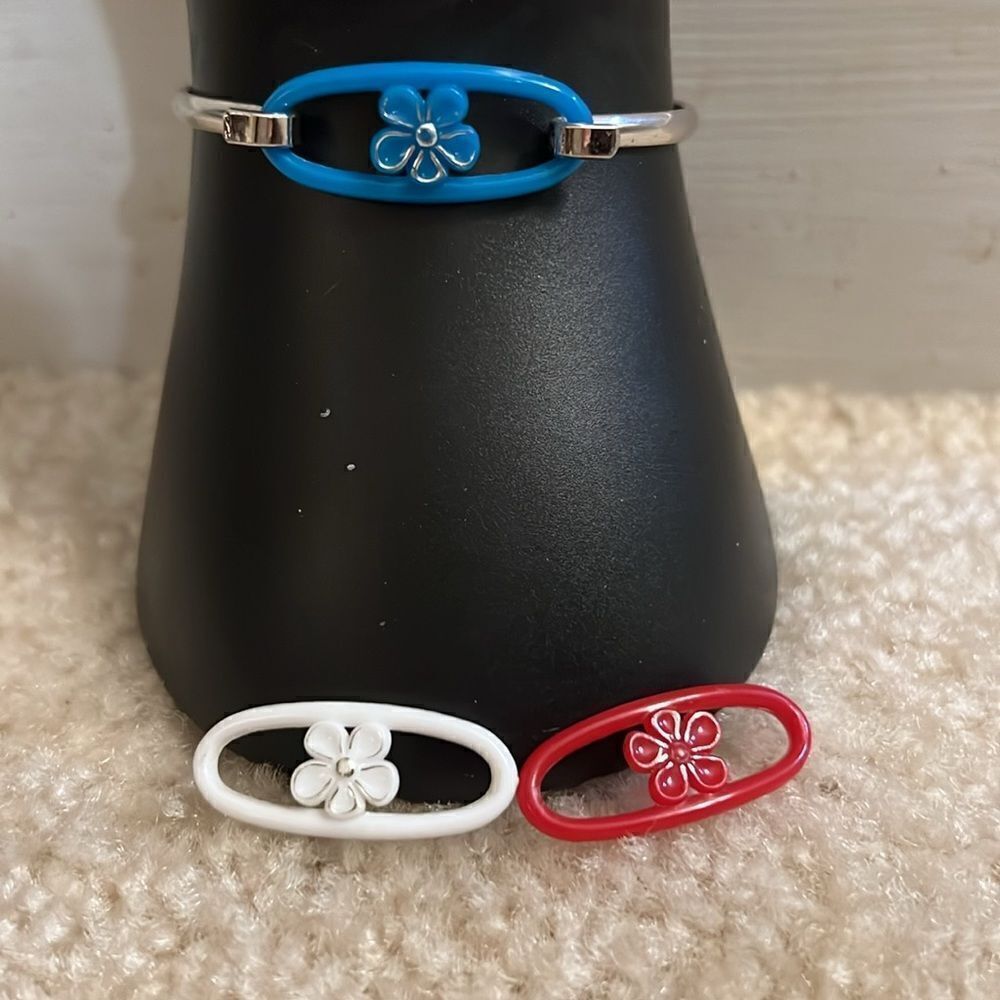 Sarah Coventry 3 in 1 interchangeable silver bracelet. - Picture 2 of 7